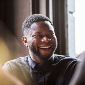 how to stop being a people pleaser 1 1